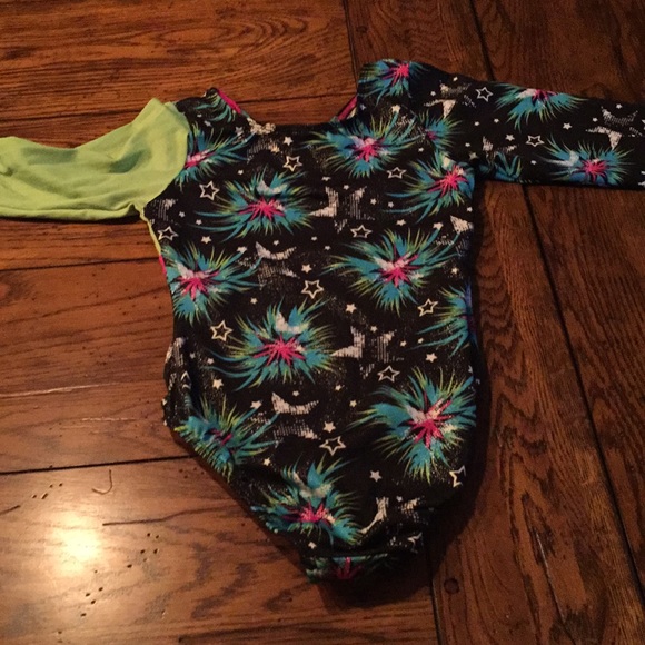 Girls Dance Leotard - Picture 2 of 3